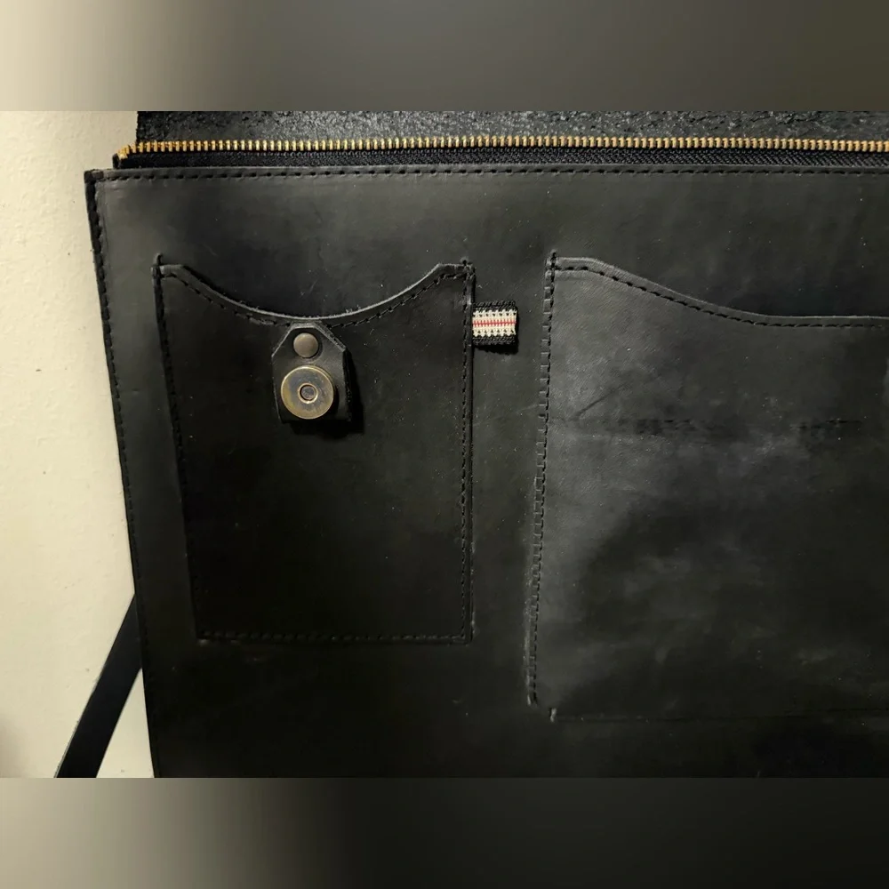 Lowell MTL Full-Grain Leather Messenger Bag, Designed & Handcrafted in Montreal